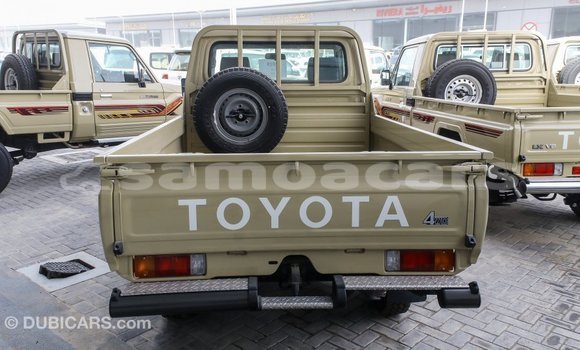 Acheter Import Voiture Toyota Land Cruiser Beige à Import - Dubai, A'ana Acheter Import Voiture Toyota Land Cruiser Beige à Import - Dubai, A'ana