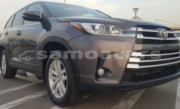 Acheter Import Voiture Toyota Highlander Autre à Import - Dubai, A'ana Acheter Import Voiture Toyota Highlander Autre à Import - Dubai, A'ana