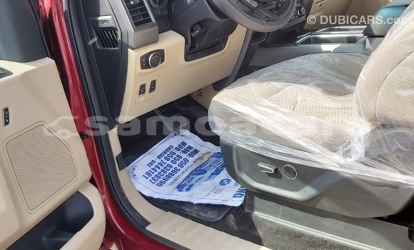 Acheter Import Voiture Ford Club Wagon Rouge à Import - Dubai, A'ana Acheter Import Voiture Ford Club Wagon Rouge à Import - Dubai, A'ana