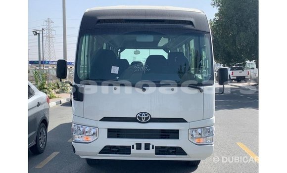 Acheter Import Voiture Toyota Coaster Blanc à Import - Dubai, A'ana Acheter Import Voiture Toyota Coaster Blanc à Import - Dubai, A'ana