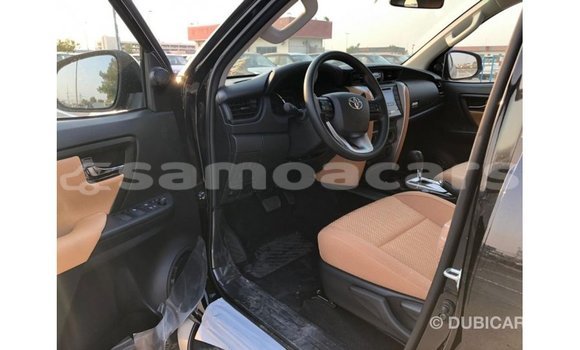 Acheter Import Voiture Toyota Fortuner Noir à Import - Dubai, A'ana Acheter Import Voiture Toyota Fortuner Noir à Import - Dubai, A'ana