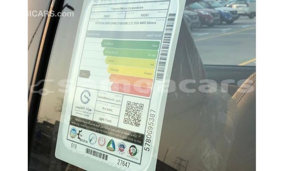 Acheter Import Voiture Toyota Fortuner Noir à Import - Dubai, A'ana Acheter Import Voiture Toyota Fortuner Noir à Import - Dubai, A'ana