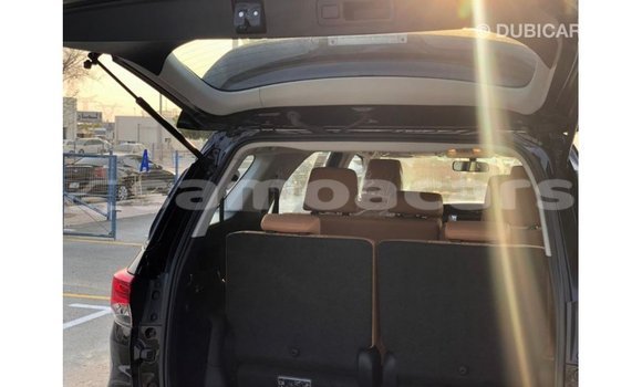 Acheter Import Voiture Toyota Fortuner Noir à Import - Dubai, A'ana Acheter Import Voiture Toyota Fortuner Noir à Import - Dubai, A'ana