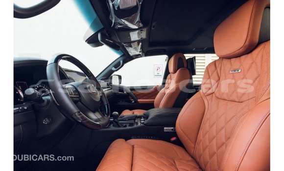 Acheter Import Voiture Lexus LX Noir à Import - Dubai, A'ana Acheter Import Voiture Lexus LX Noir à Import - Dubai, A'ana