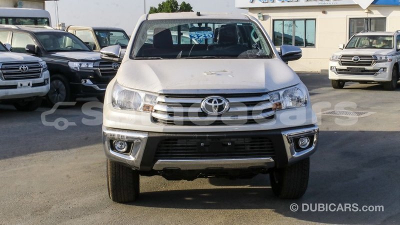 Big with watermark toyota hilux a ana import dubai 3987