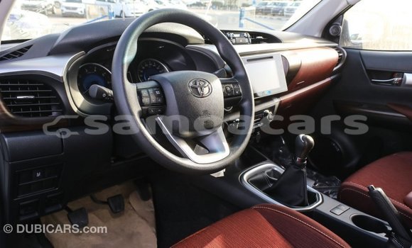 Buy Import Toyota Hilux White Car in Import - Dubai in A'ana Buy Import Toyota Hilux White Car in Import - Dubai in A'ana