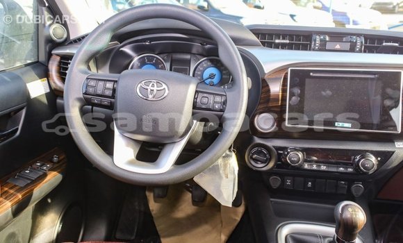 Buy Import Toyota Hilux White Car in Import - Dubai in A'ana Buy Import Toyota Hilux White Car in Import - Dubai in A'ana