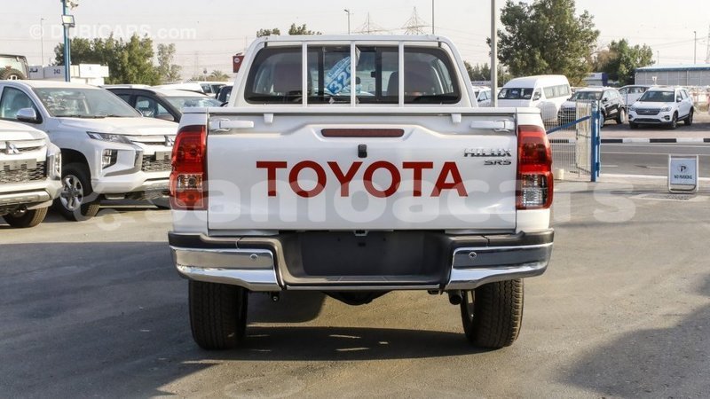 Big with watermark toyota hilux a ana import dubai 3987