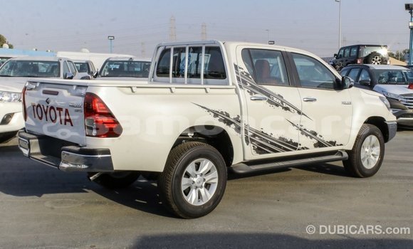 Buy Import Toyota Hilux White Car in Import - Dubai in A'ana Buy Import Toyota Hilux White Car in Import - Dubai in A'ana