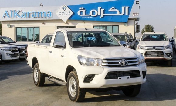 Acheter Import Voiture Toyota Hilux Blanc à Import - Dubai, A'ana Acheter Import Voiture Toyota Hilux Blanc à Import - Dubai, A'ana