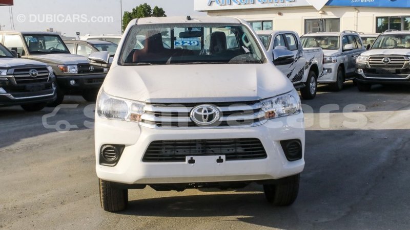 Big with watermark toyota hilux a ana import dubai 3988