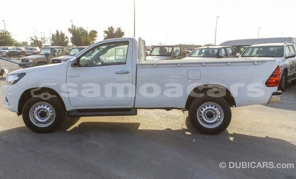 Acheter Import Voiture Toyota Hilux Blanc à Import - Dubai, A'ana Acheter Import Voiture Toyota Hilux Blanc à Import - Dubai, A'ana
