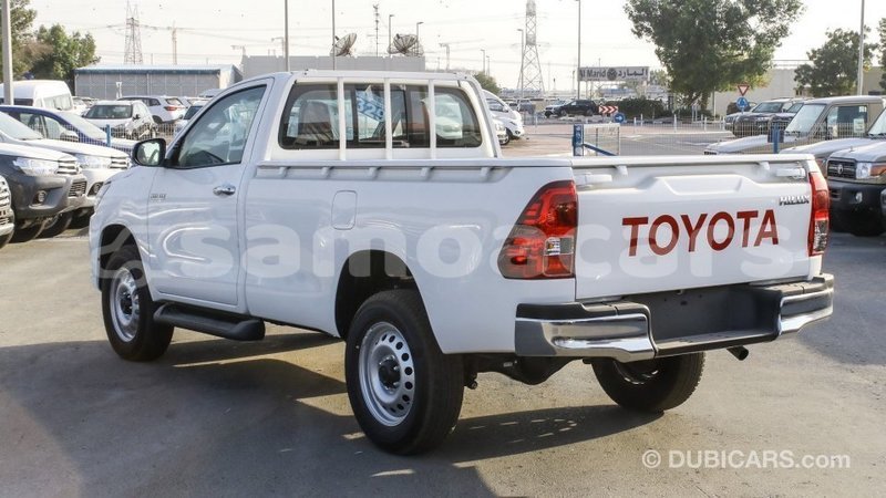 Big with watermark toyota hilux a ana import dubai 3988