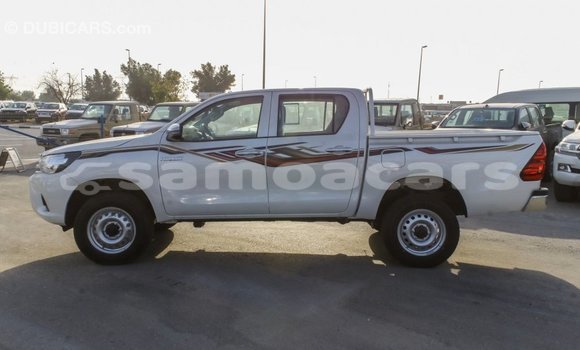 Buy Import Toyota Hilux White Car in Import - Dubai in A'ana Buy Import Toyota Hilux White Car in Import - Dubai in A'ana