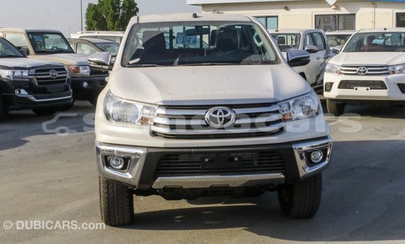 Buy Import Toyota Hilux White Car in Import - Dubai in A'ana Buy Import Toyota Hilux White Car in Import - Dubai in A'ana
