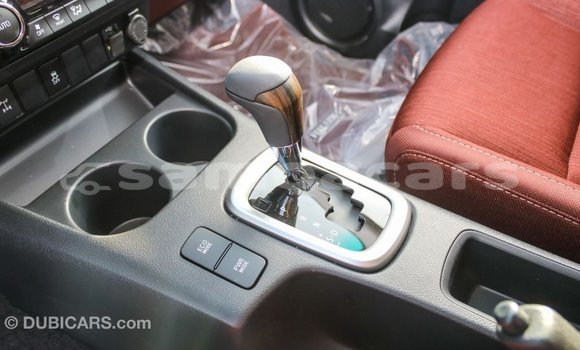 Buy Import Toyota Hilux White Car in Import - Dubai in A'ana Buy Import Toyota Hilux White Car in Import - Dubai in A'ana