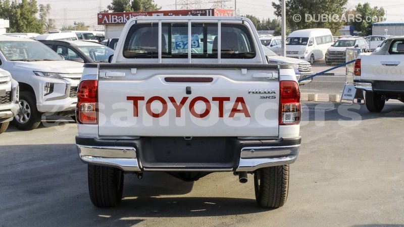 Big with watermark toyota hilux a ana import dubai 3990