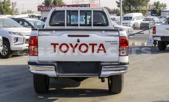 Buy Import Toyota Hilux White Car in Import - Dubai in A'ana Buy Import Toyota Hilux White Car in Import - Dubai in A'ana
