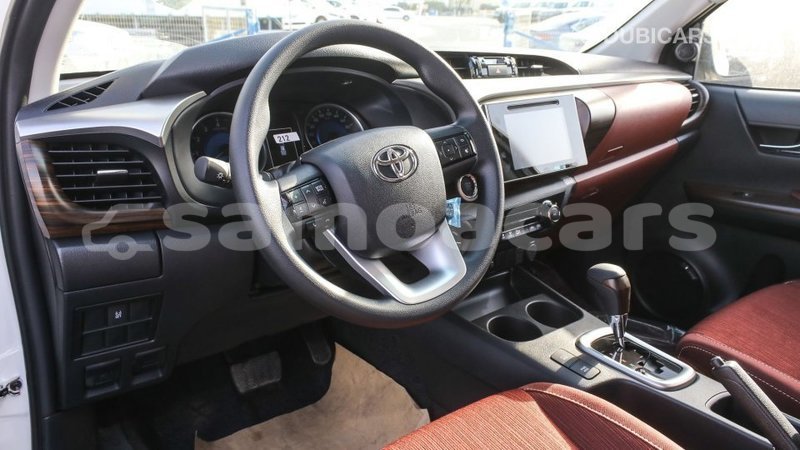 Big with watermark toyota hilux a ana import dubai 3996