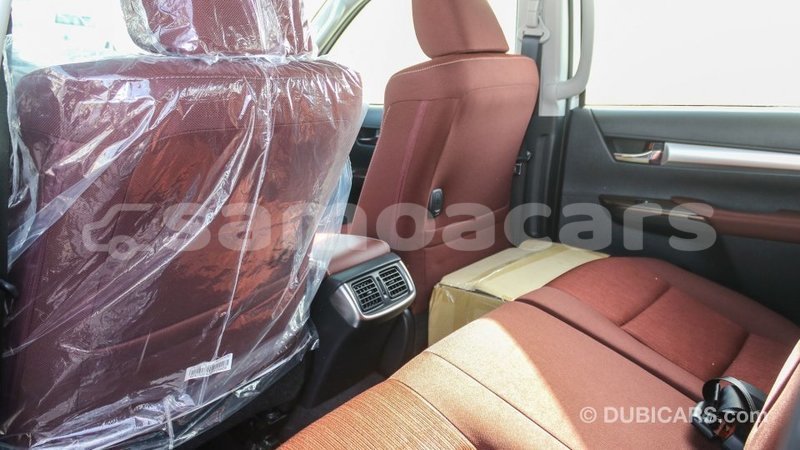 Big with watermark toyota hilux a ana import dubai 3996