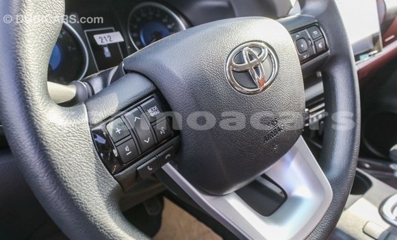 Buy Import Toyota Hilux White Car in Import - Dubai in A'ana Buy Import Toyota Hilux White Car in Import - Dubai in A'ana