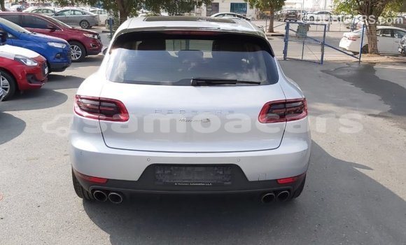 Acheter Import Voiture Porsche Macan Autre à Import - Dubai, A'ana Acheter Import Voiture Porsche Macan Autre à Import - Dubai, A'ana