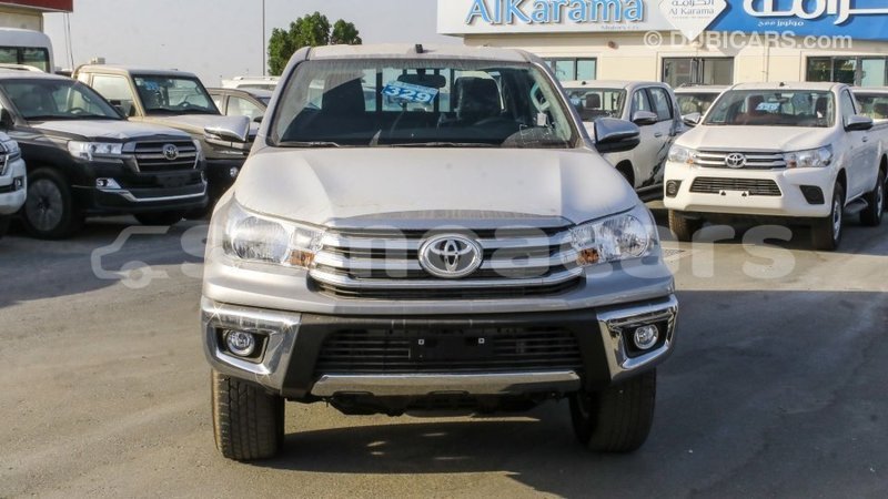 Big with watermark toyota hilux a ana import dubai 4005