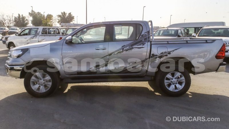 Big with watermark toyota hilux a ana import dubai 4005