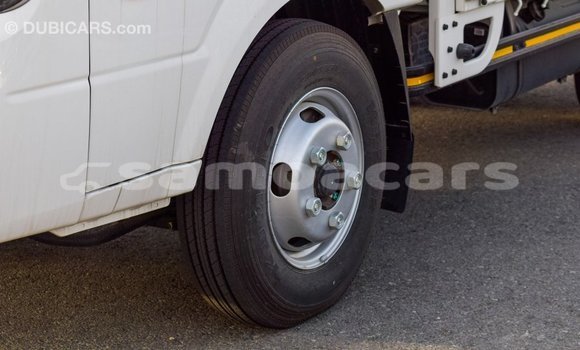 Buy Import Kia Carens White Car in Import - Dubai in A'ana Buy Import Kia Carens White Car in Import - Dubai in A'ana