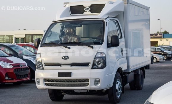 Buy Import Kia K3 White Car in Import - Dubai in A'ana Buy Import Kia K3 White Car in Import - Dubai in A'ana