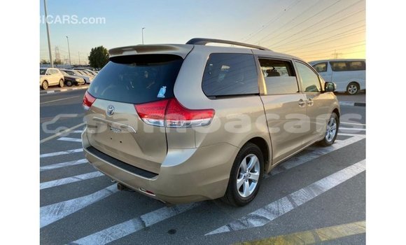 Acheter Import Voiture Toyota Sienna Autre à Import - Dubai, A'ana Acheter Import Voiture Toyota Sienna Autre à Import - Dubai, A'ana