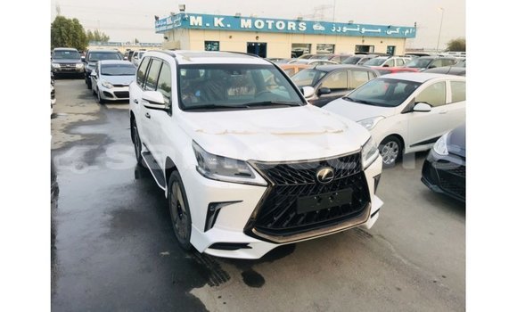 Buy Import Lexus LX White Car in Import - Dubai in A'ana Buy Import Lexus LX White Car in Import - Dubai in A'ana