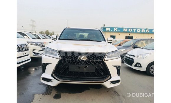 Buy Import Lexus LX White Car in Import - Dubai in A'ana Buy Import Lexus LX White Car in Import - Dubai in A'ana