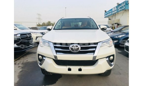Buy Import Toyota Fortuner White Car in Import - Dubai in A'ana Buy Import Toyota Fortuner White Car in Import - Dubai in A'ana