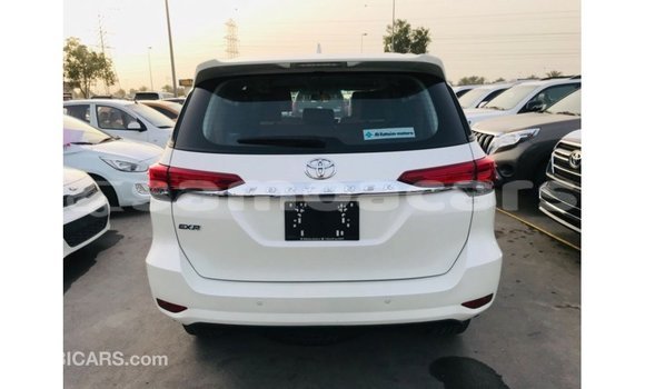 Buy Import Toyota Fortuner White Car in Import - Dubai in A'ana Buy Import Toyota Fortuner White Car in Import - Dubai in A'ana