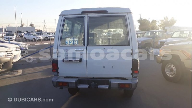 Big with watermark toyota land cruiser a ana import dubai 4056