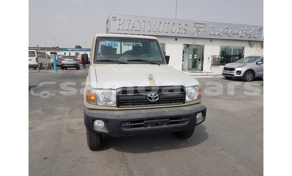 Buy Import Toyota Land Cruiser Beige Car in Import - Dubai in A'ana Buy Import Toyota Land Cruiser Beige Car in Import - Dubai in A'ana