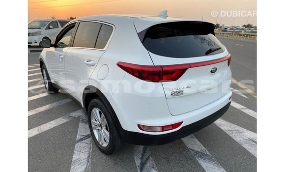 Acheter Import Voiture Kia Sportage Blanc à Import - Dubai, A'ana Acheter Import Voiture Kia Sportage Blanc à Import - Dubai, A'ana