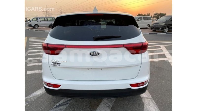 Big with watermark kia sportage a ana import dubai 4066