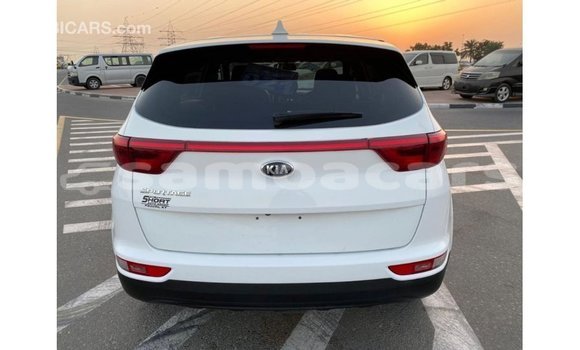 Acheter Import Voiture Kia Sportage Blanc à Import - Dubai, A'ana Acheter Import Voiture Kia Sportage Blanc à Import - Dubai, A'ana