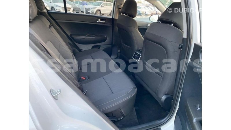 Big with watermark kia sportage a ana import dubai 4066