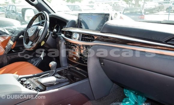 Acheter Import Voiture Lexus LX Noir à Import - Dubai, A'ana Acheter Import Voiture Lexus LX Noir à Import - Dubai, A'ana