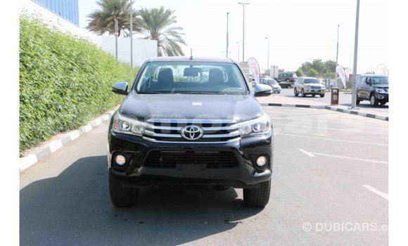 Acheter Import Voiture Toyota Hilux Noir à Import - Dubai, A'ana Acheter Import Voiture Toyota Hilux Noir à Import - Dubai, A'ana