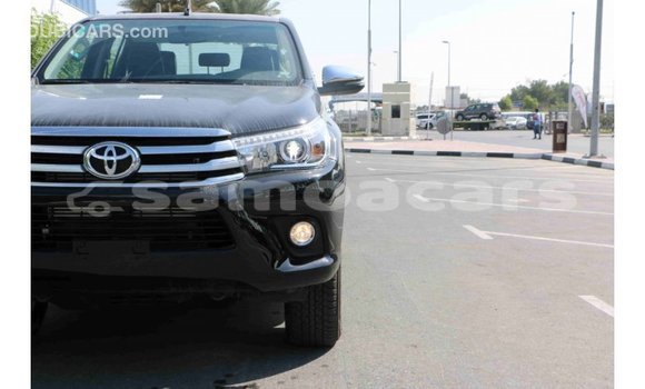 Acheter Import Voiture Toyota Hilux Noir à Import - Dubai, A'ana Acheter Import Voiture Toyota Hilux Noir à Import - Dubai, A'ana