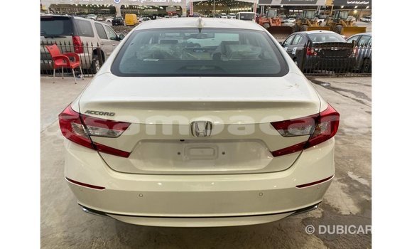 Acheter Import Voiture Honda Accord Blanc à Import - Dubai, A'ana Acheter Import Voiture Honda Accord Blanc à Import - Dubai, A'ana