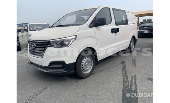 Buy Import Hyundai Cargo White Car in Import - Dubai in A'ana Buy Import Hyundai Cargo White Car in Import - Dubai in A'ana