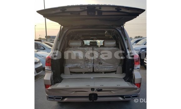 Acheter Import Voiture Toyota Land Cruiser Autre à Import - Dubai, A'ana Acheter Import Voiture Toyota Land Cruiser Autre à Import - Dubai, A'ana