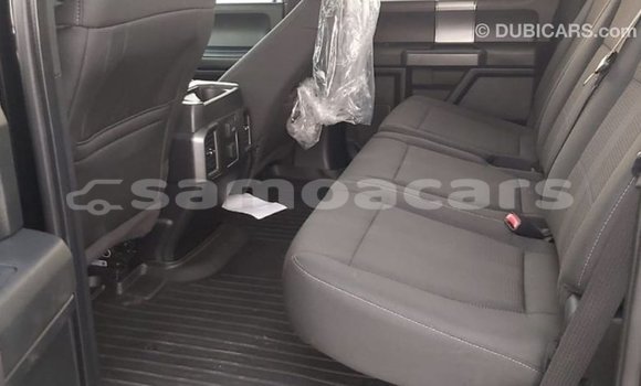 Acheter Import Voiture Ford V8 Noir à Import - Dubai, A'ana Acheter Import Voiture Ford V8 Noir à Import - Dubai, A'ana