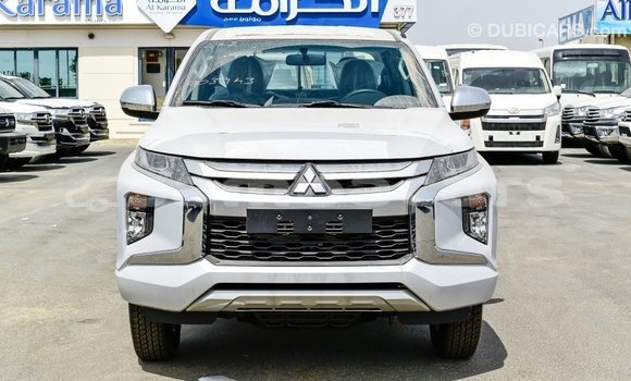 Acheter Import Voiture Mitsubishi L200 Blanc à Import - Dubai, A'ana Acheter Import Voiture Mitsubishi L200 Blanc à Import - Dubai, A'ana