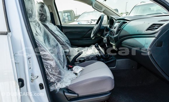 Acheter Import Voiture Mitsubishi L200 Blanc à Import - Dubai, A'ana Acheter Import Voiture Mitsubishi L200 Blanc à Import - Dubai, A'ana